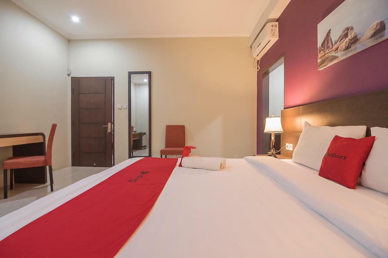 Reddoorz Plus @ Tanjung Pandan Belitung 2 Exterior foto