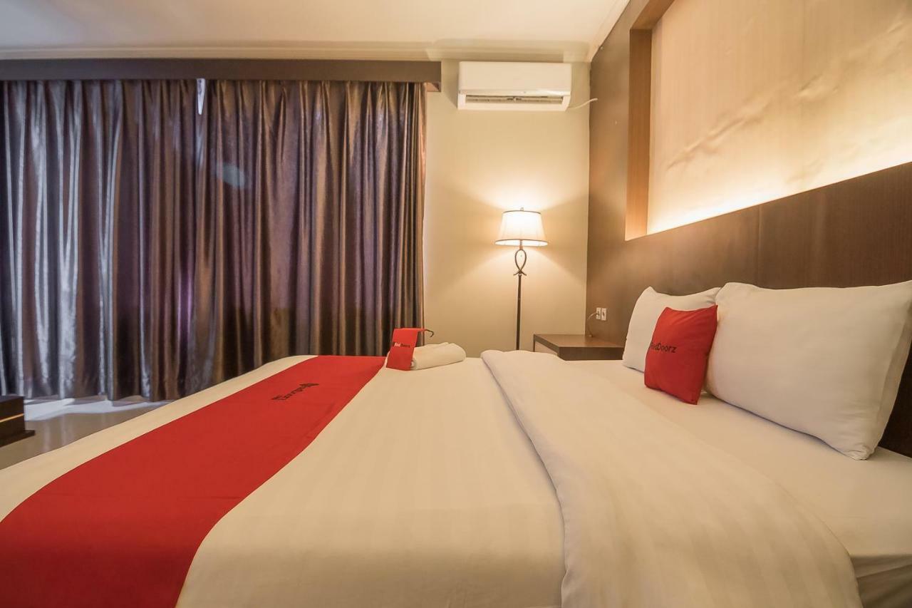 Reddoorz Plus @ Tanjung Pandan Belitung 2 Exterior foto