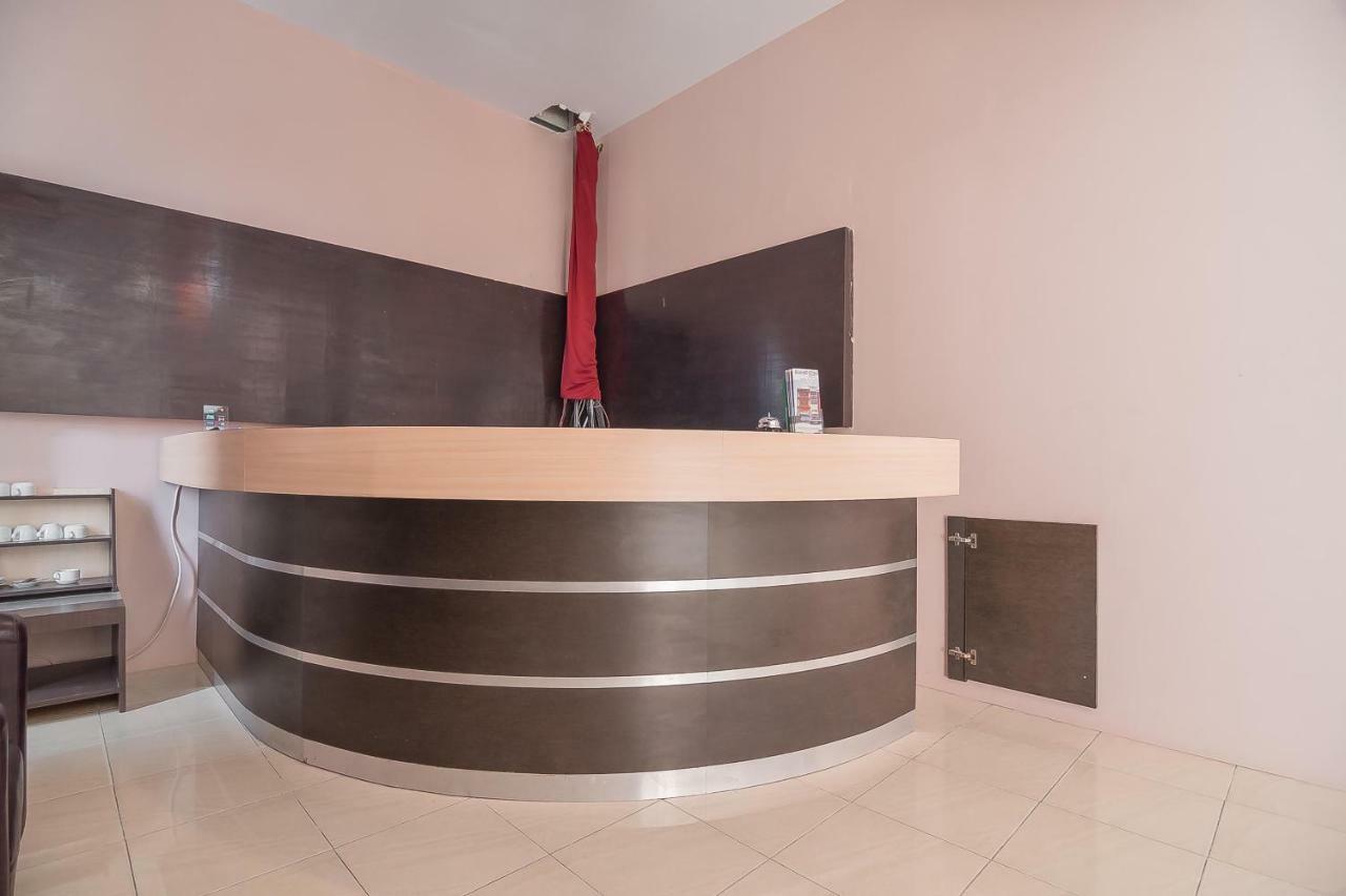 Reddoorz Plus @ Tanjung Pandan Belitung 2 Exterior foto
